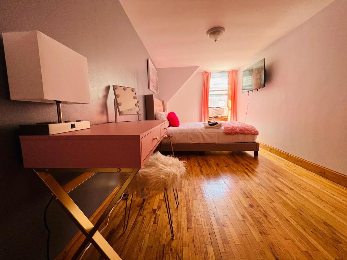 Pink Paradise Pavilion: Nyc Most Insta-worthy Spot Appartement