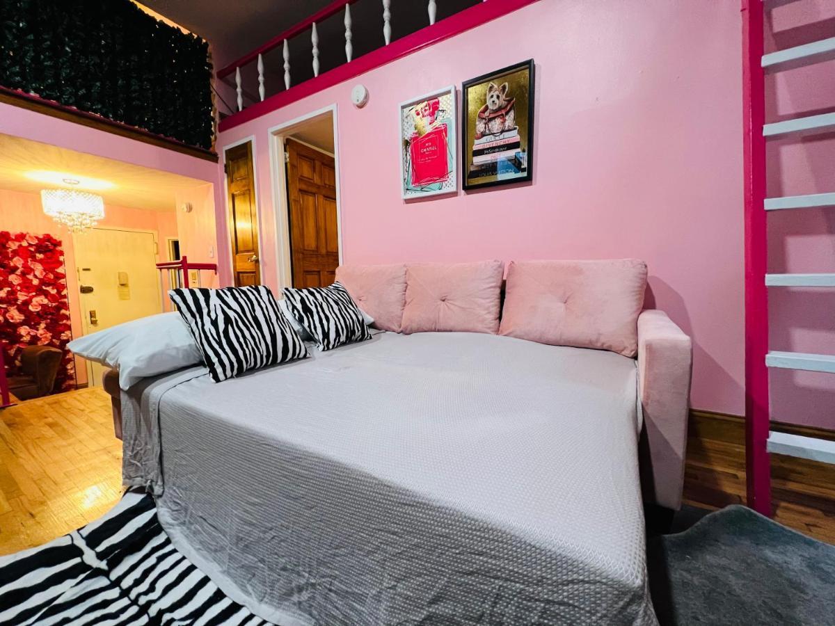 Pink Paradise Pavilion: Nyc Most Insta-worthy Spot Appartement