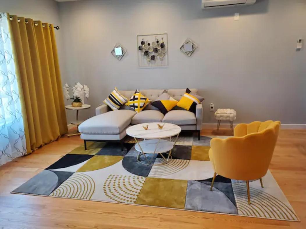 Located 10 Minutes From Jfk Airport Gæstehus New York