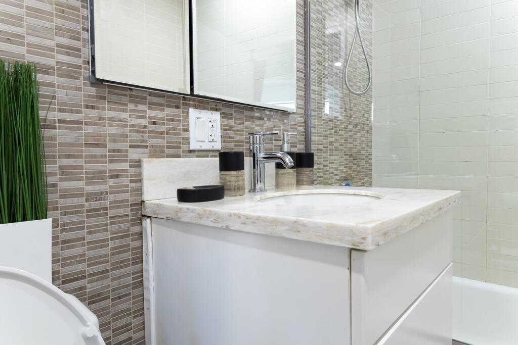 Appartement 809-6b 2br Duplex Breathtaking Views Beauty New York