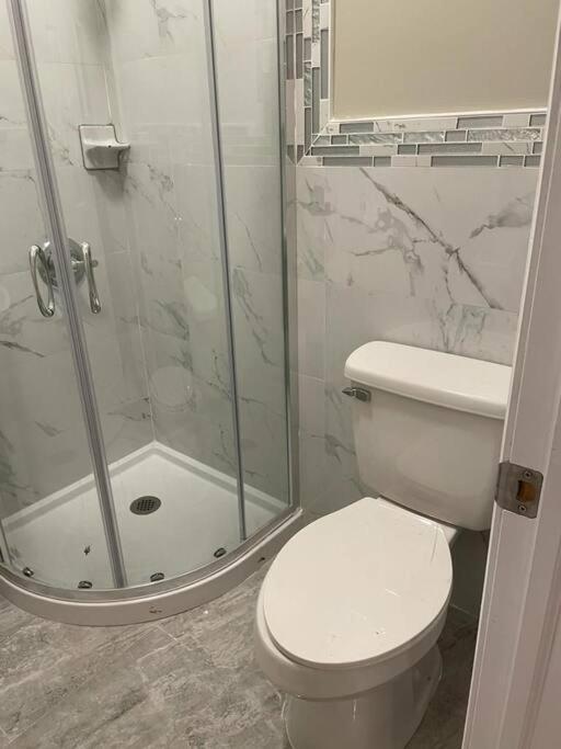 Cozy & Private Space Close To Rumc & Siuh Appartement New York