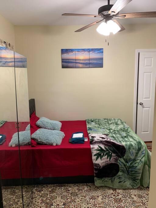 Cozy & Private Space Close To Rumc & Siuh Appartement