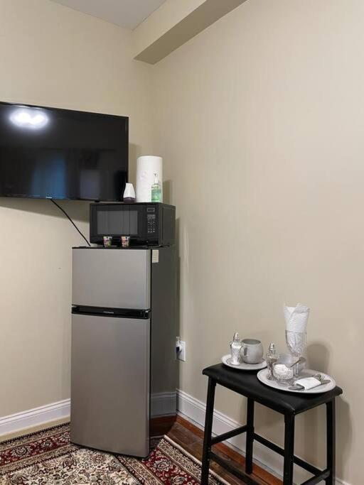 Cozy & Private Space Close To Rumc & Siuh Appartement