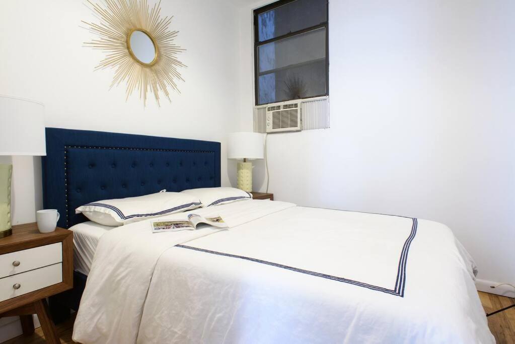 Lejlighed 428-3r Spacious Prime Midtown 2br Newly Furnished New York