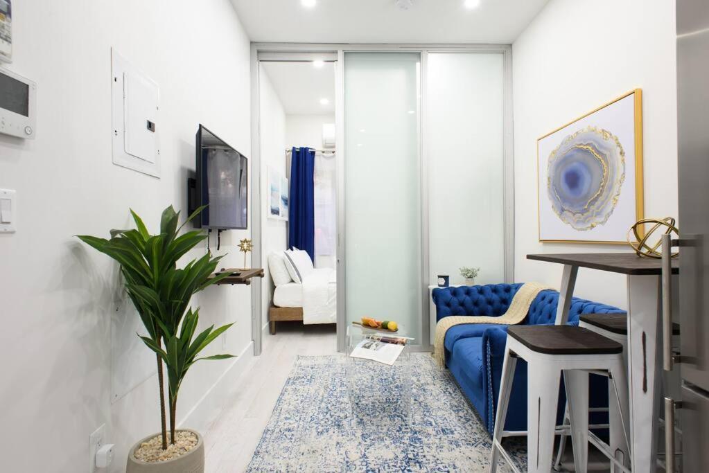 78-1d New Junior 1 Bedroom Prime Ues Wd In Unit *