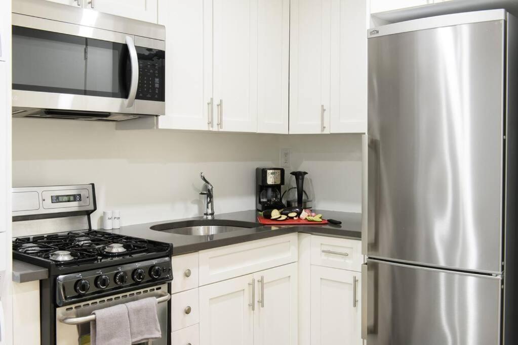 Lejlighed 75-2b Prime Upper East Brand New 1br W D Elev