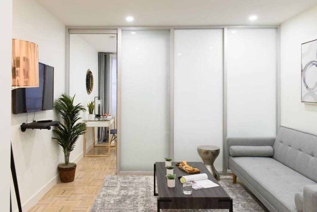 Lejlighed 75-2b Prime Upper East Brand New 1br W D Elev *
