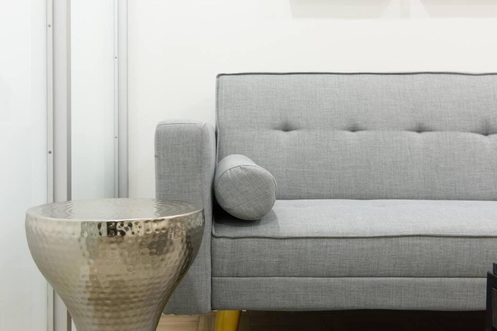 Lejlighed 75-2b Prime Upper East Brand New 1br W D Elev *