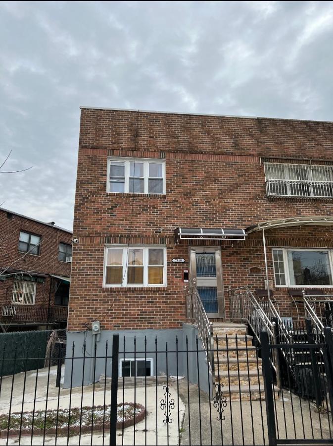 Appartamento Cozy Shack 1 Bedroom Studio With Sofa And Full Kitchen In Elmhurst Ny New York