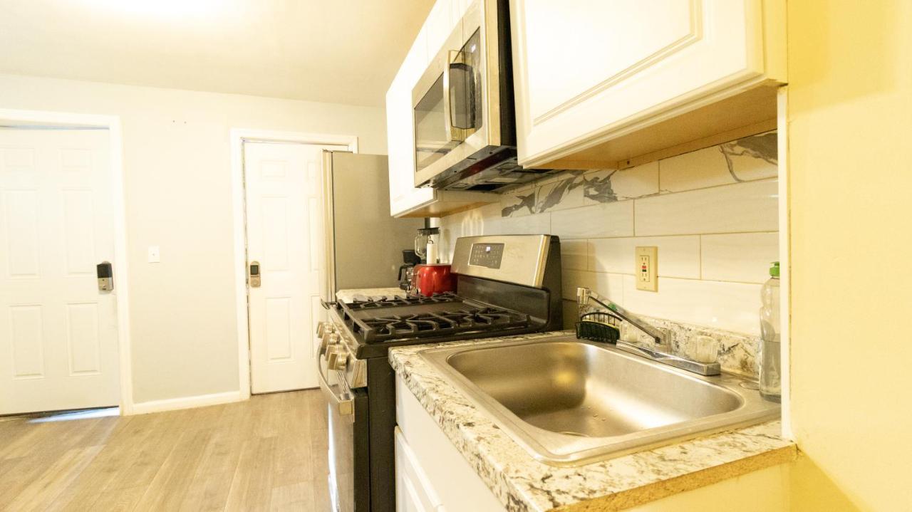 Appartamento Cozy Shack 1 Bedroom Studio With Sofa And Full Kitchen In Elmhurst Ny