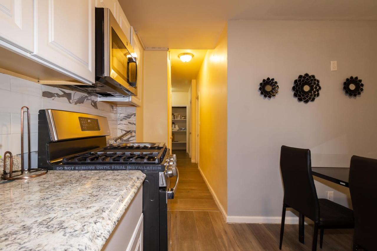 Appartamento Cozy Shack 1 Bedroom Studio With Sofa And Full Kitchen In Elmhurst Ny New York
