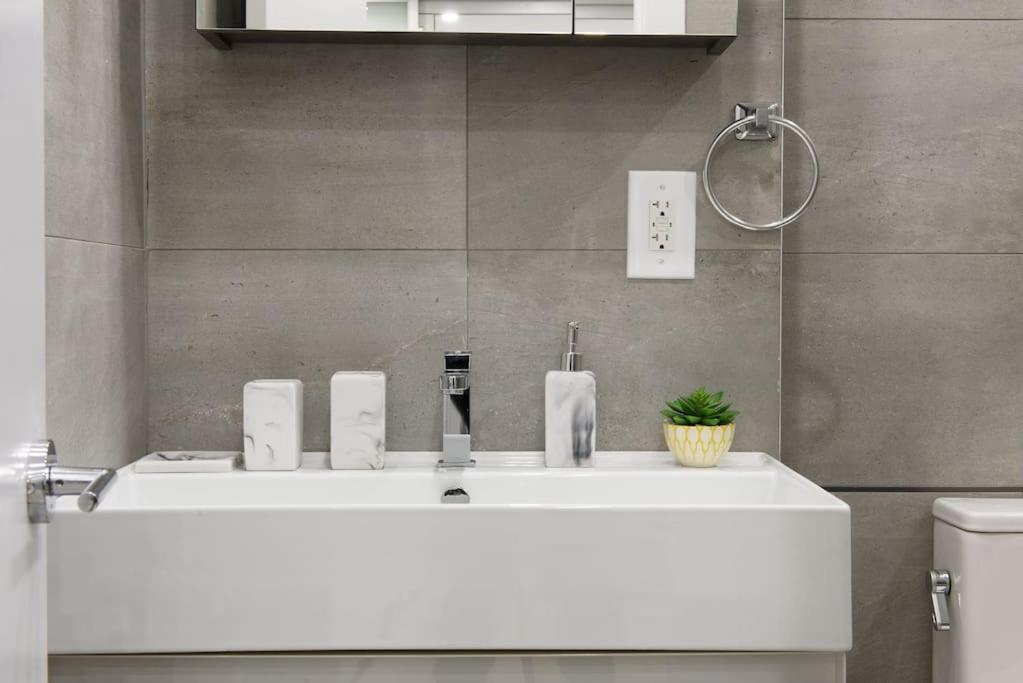 78-3d Brand New 1br Prime Ues Wd In Unit Appartement *