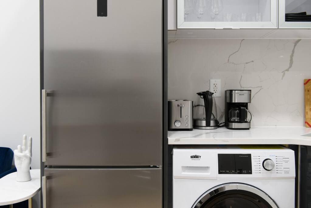 Apartment 78-4d Quality 1br W&d Skylight By Park New York City