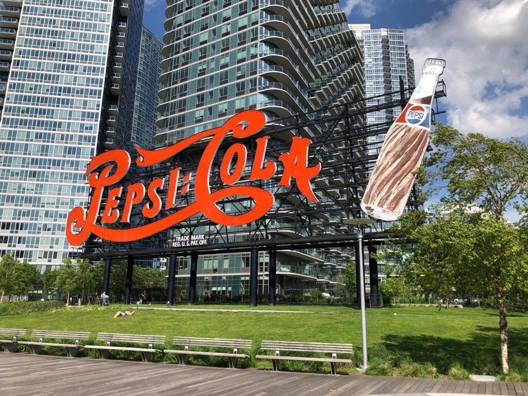 2 Bedrooms Flat 5 Minutes From Times Square