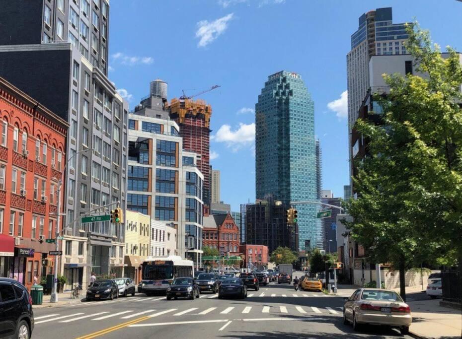 Private Bedroom In A Shared 2 Bedrooms Apartament - 1 Stop To Manhattan And 2 Stops Brooklyn Apartamento