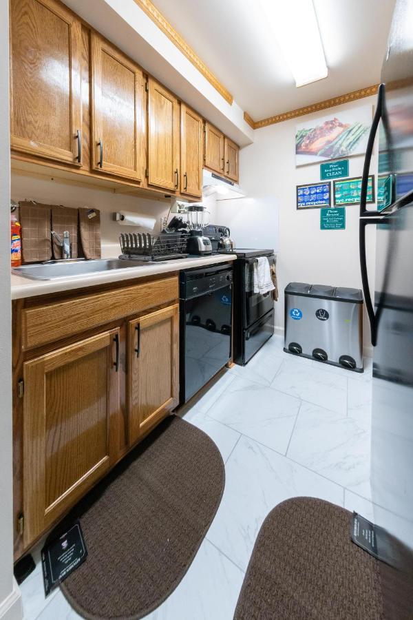 Booking.com Exxlusive: Fully Furnished One Bedroom Entire With Full Size Bed. For One Person Or Couple, Soulmate Positive Friendship Appartement