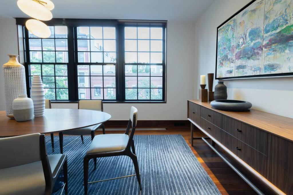 Apartamento E10-3 3br Designer Townhouse