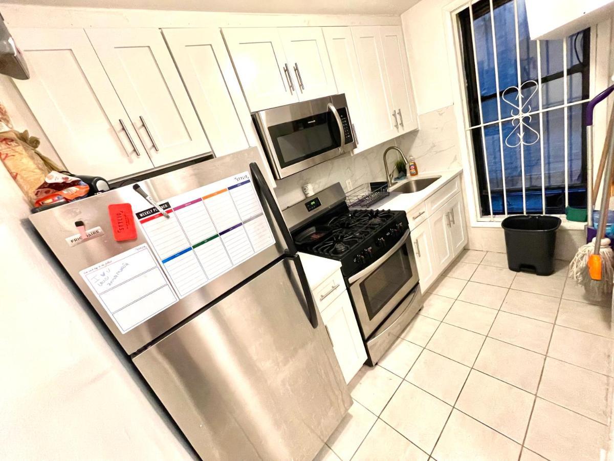 2 Bedrooms Flat 5 Minutes From Times Square Appartement