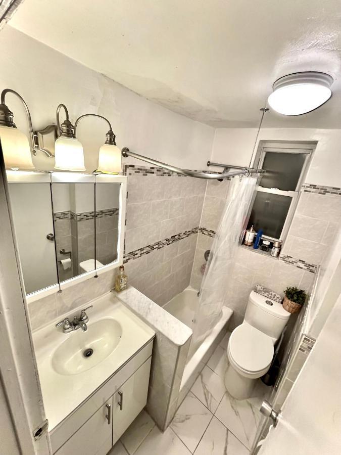 2 Bedrooms Flat 5 Minutes From Times Square