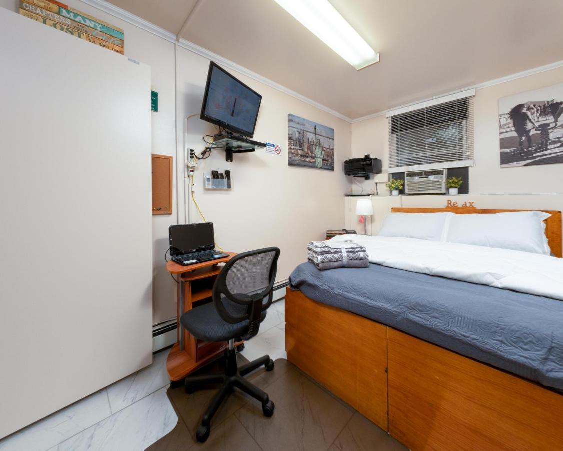 Booking.com Exxlusive: Fully Furnished One Bedroom Entire With Full Size Bed. For One Person Or Couple, Soulmate Positive Friendship Appartement *