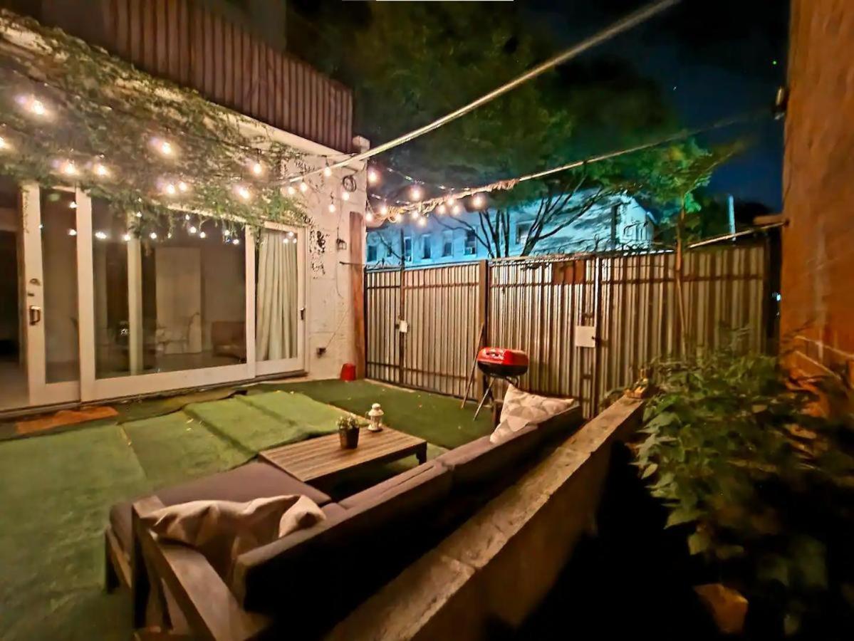 Luxurious With Backyard And Jacuzzi New York