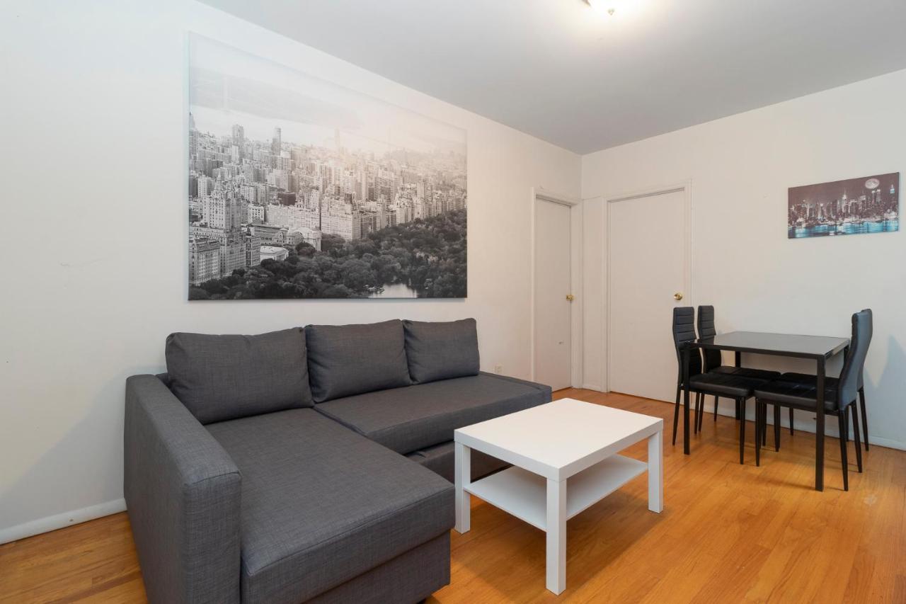 Corporate Suites On Upper East Side Appartement