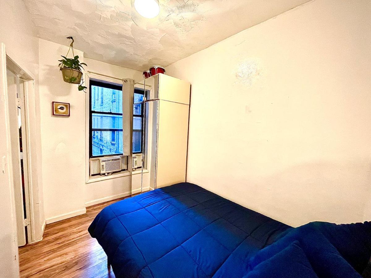 2 Bedrooms Flat 5 Minutes From Times Square