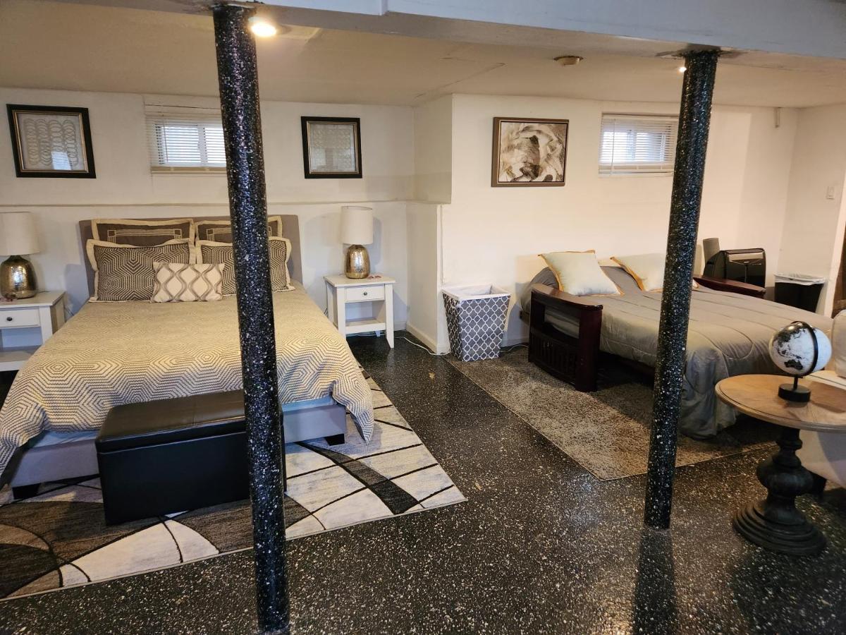 Cozy Studio; Lower Level Unit Appartement *