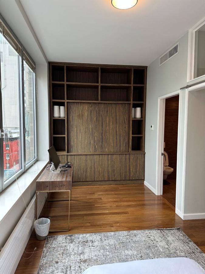 Posh 4 Bedroom Times Square Penthouse With Private Rooftop Appartement *