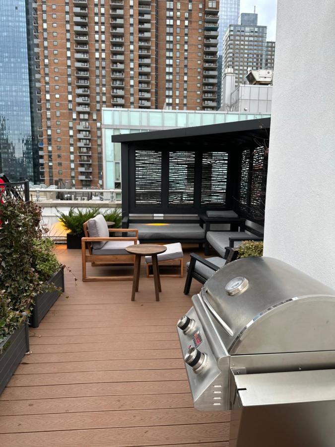 Posh 4 Bedroom Times Square Penthouse With Private Rooftop Appartement