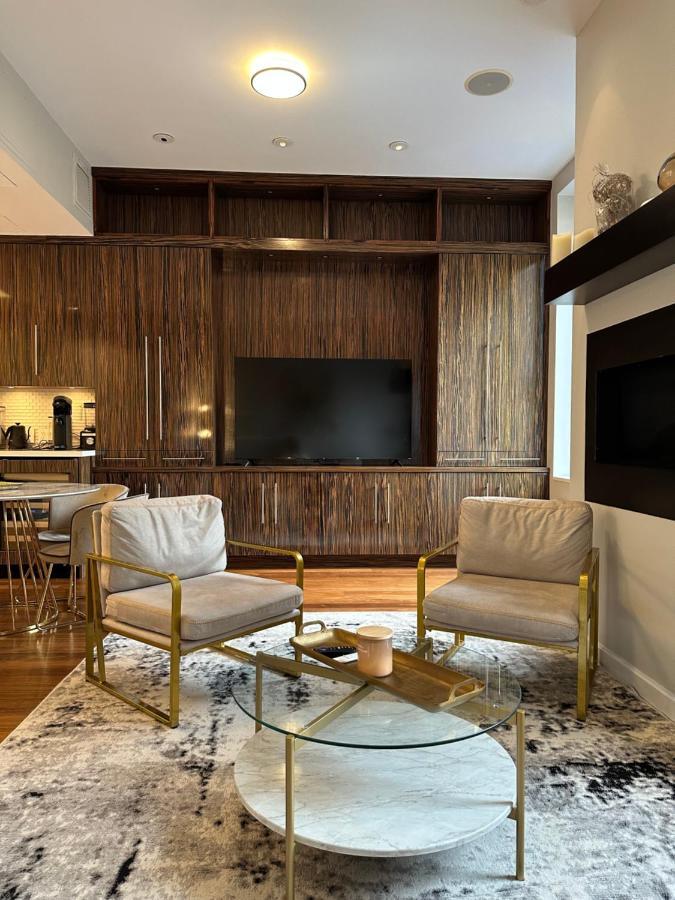 Posh 4 Bedroom Times Square Penthouse With Private Rooftop Appartement New York