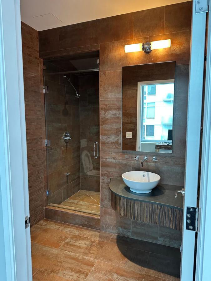Posh 4 Bedroom Times Square Penthouse With Private Rooftop