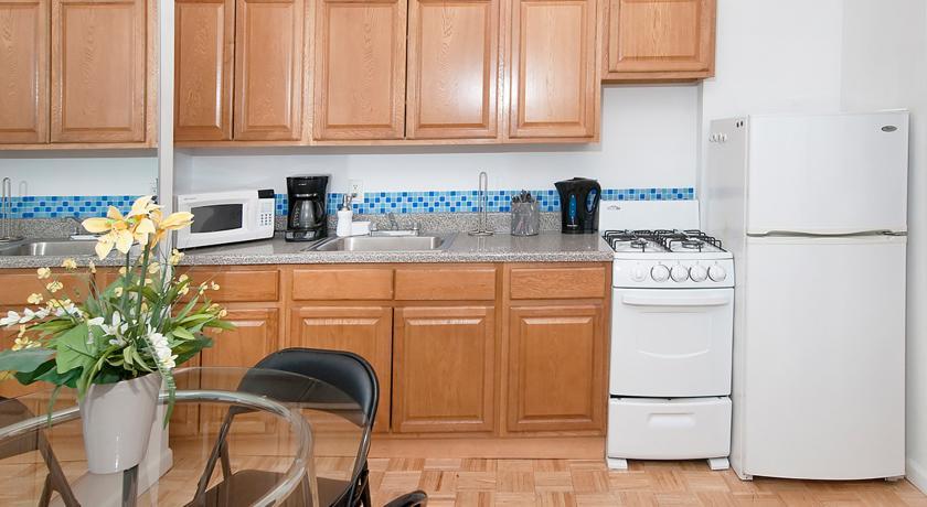 Apartment Mid Town East Street Next To Times Square *