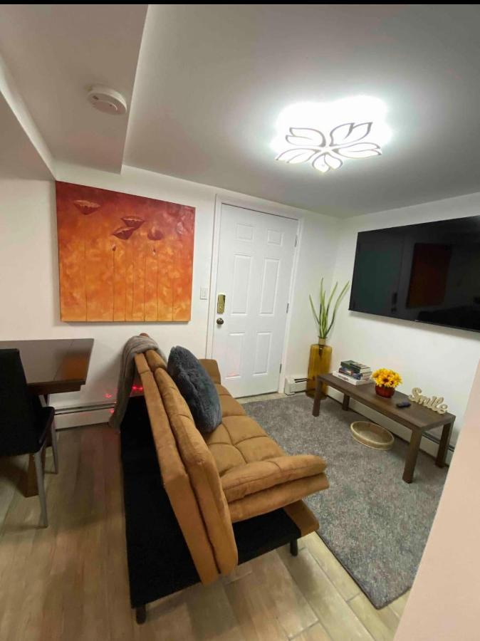 Appartement 145 St Queens Near Jfk, Lga, & Citi Field, Free Parking In The Backyard 646-667-6696 New York