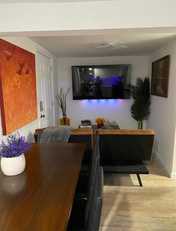 145 St Queens Near Jfk, Lga, & Citi Field, Free Parking In The Backyard 646-667-6696 Appartement New York