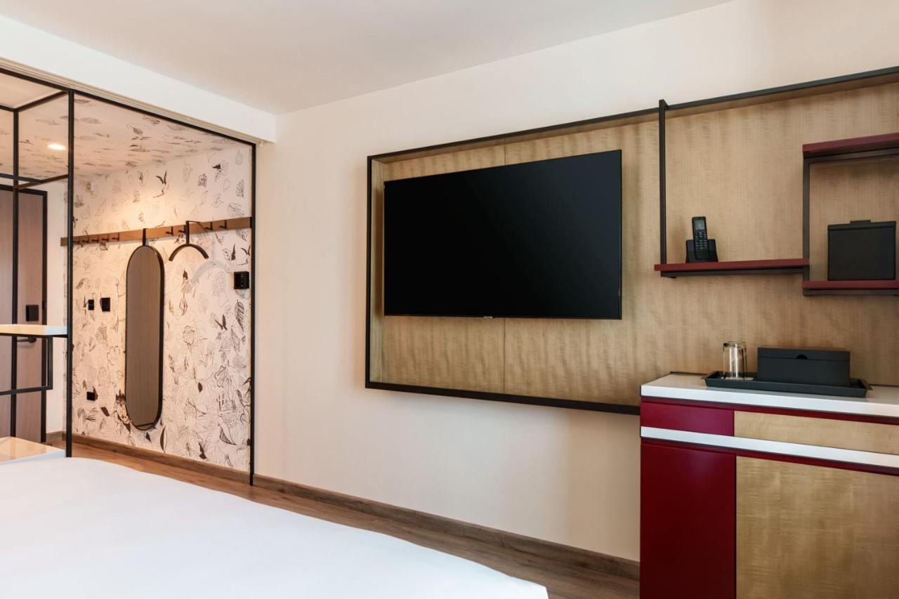 Renaissance Flushing At Tangram Hotel