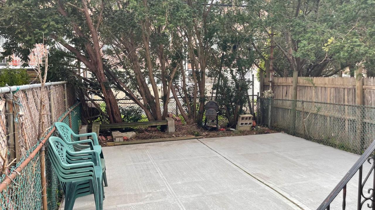 Wonderful Getaway In Canarsie Brooklyn With Parking Lejlighed New York