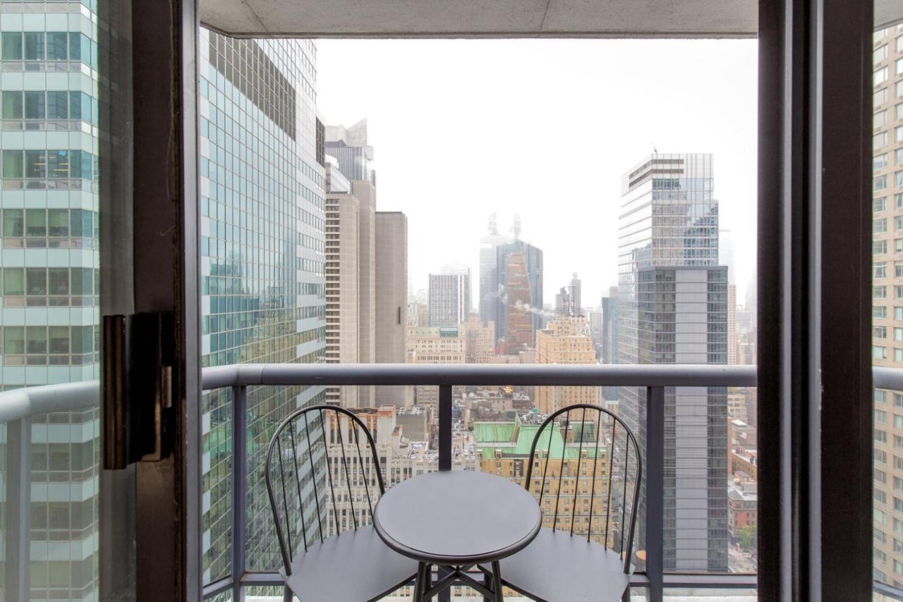 Midtown 2br W Pool Gym Roof Nr Broadway Nyc-382 Apartment