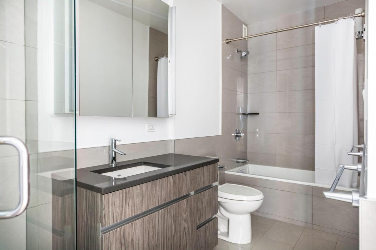 Sutton Place 2br W Gym Nr Rockefeller Plaza Nyc-519 Appartement *