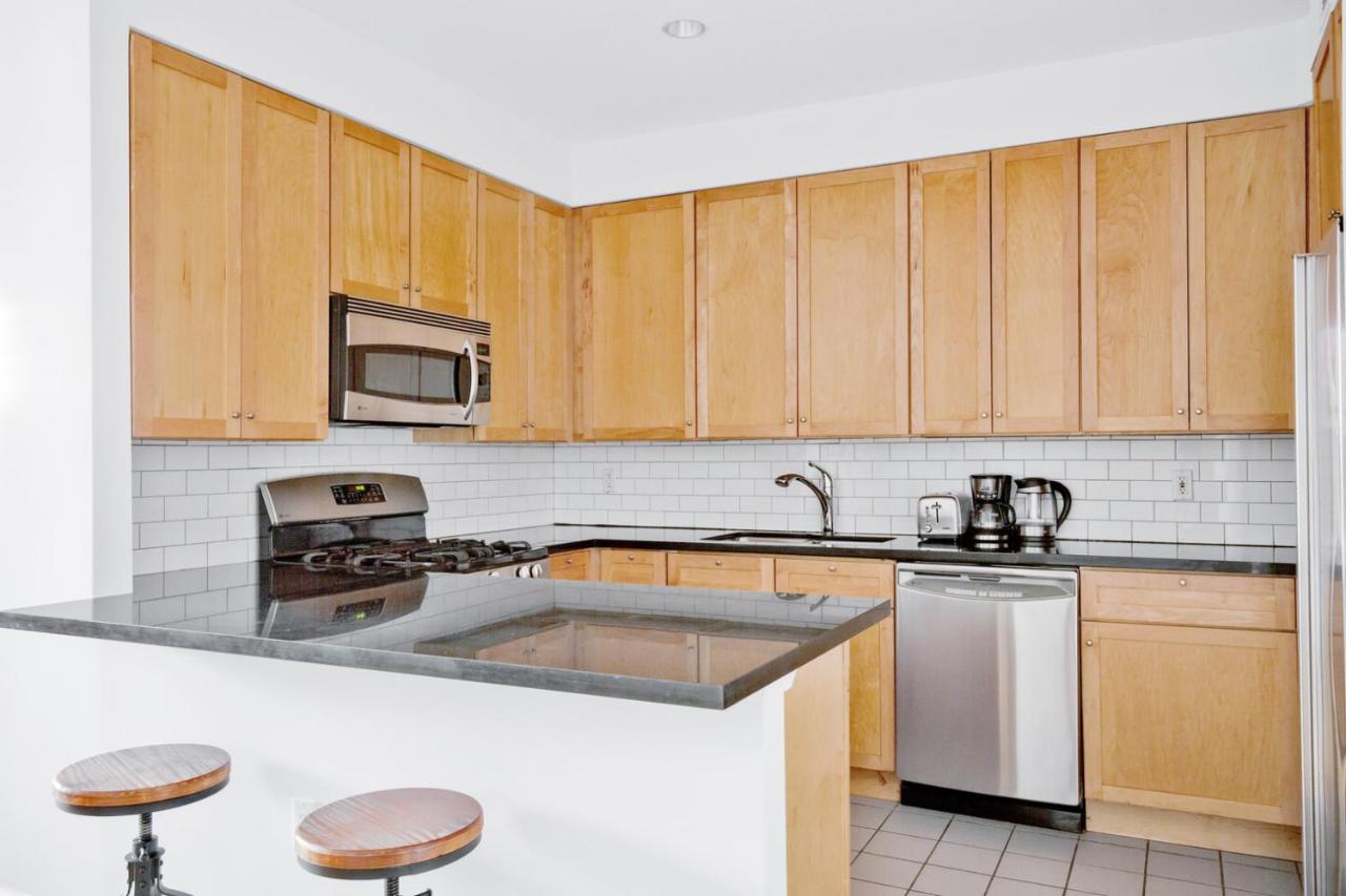 Ues 2br W Doorman Nr Met Park Nyc-716 New York