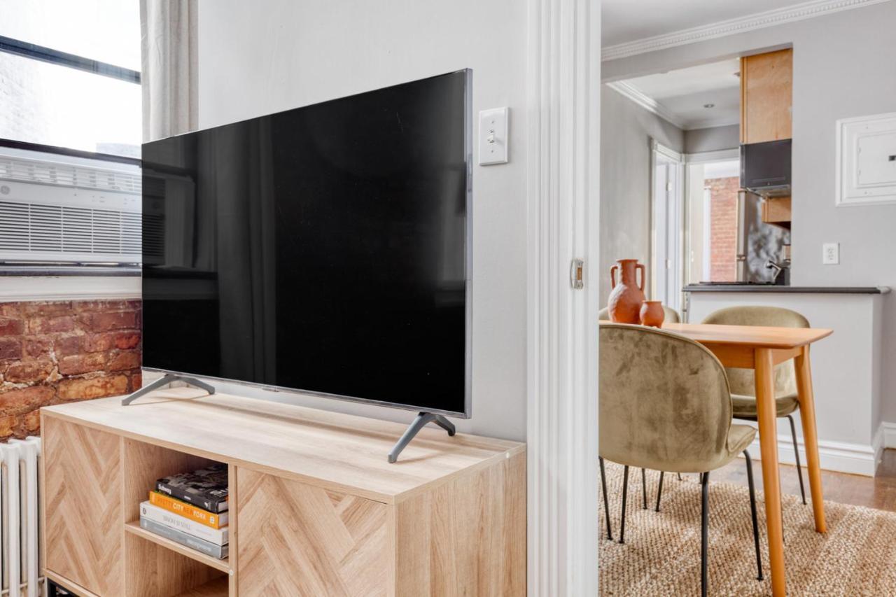 Hip E Village 2br W Wd Nr L Train Nyc-824 Nova York