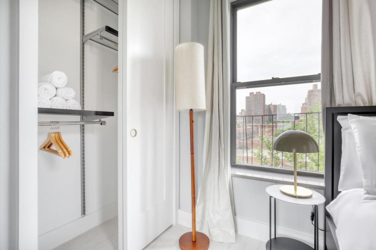 Les 2br W Elevator Wd Roof Nr Parks Nyc-788 * New York