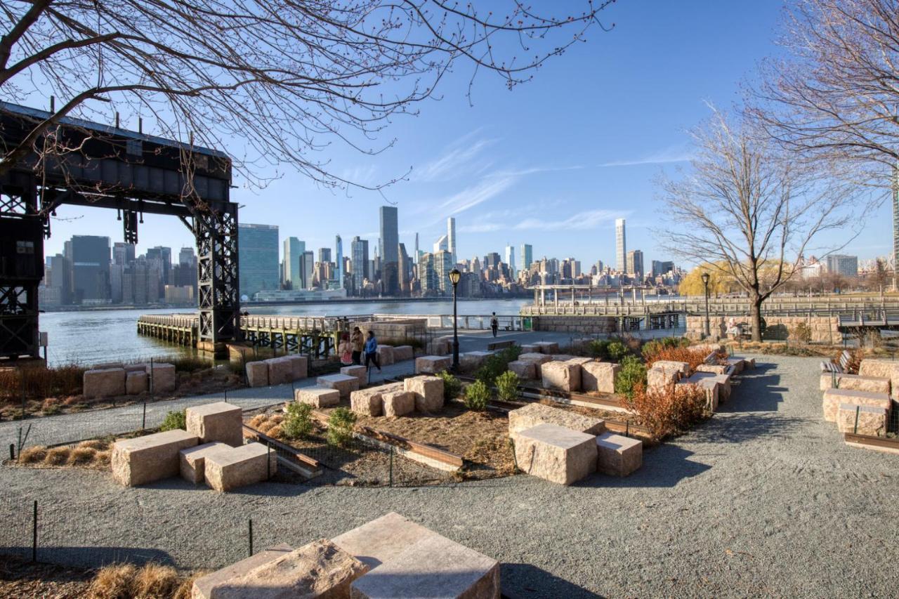 Lic 2br W Wd Elevator Doorman Nr E River Nyc-766 Appartement New York