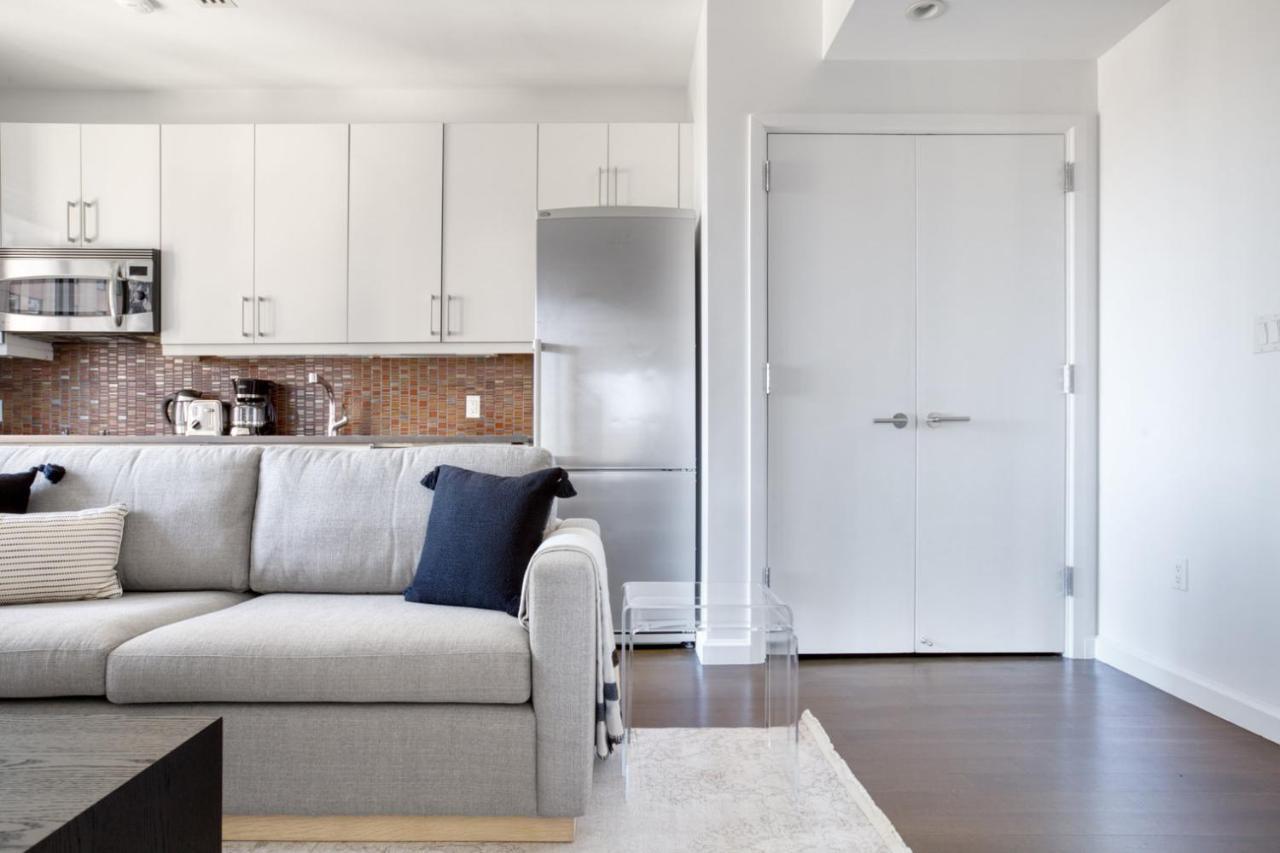 Amazing Midtown W 1br W Gym Nr Times Sq Nyc-650 New York
