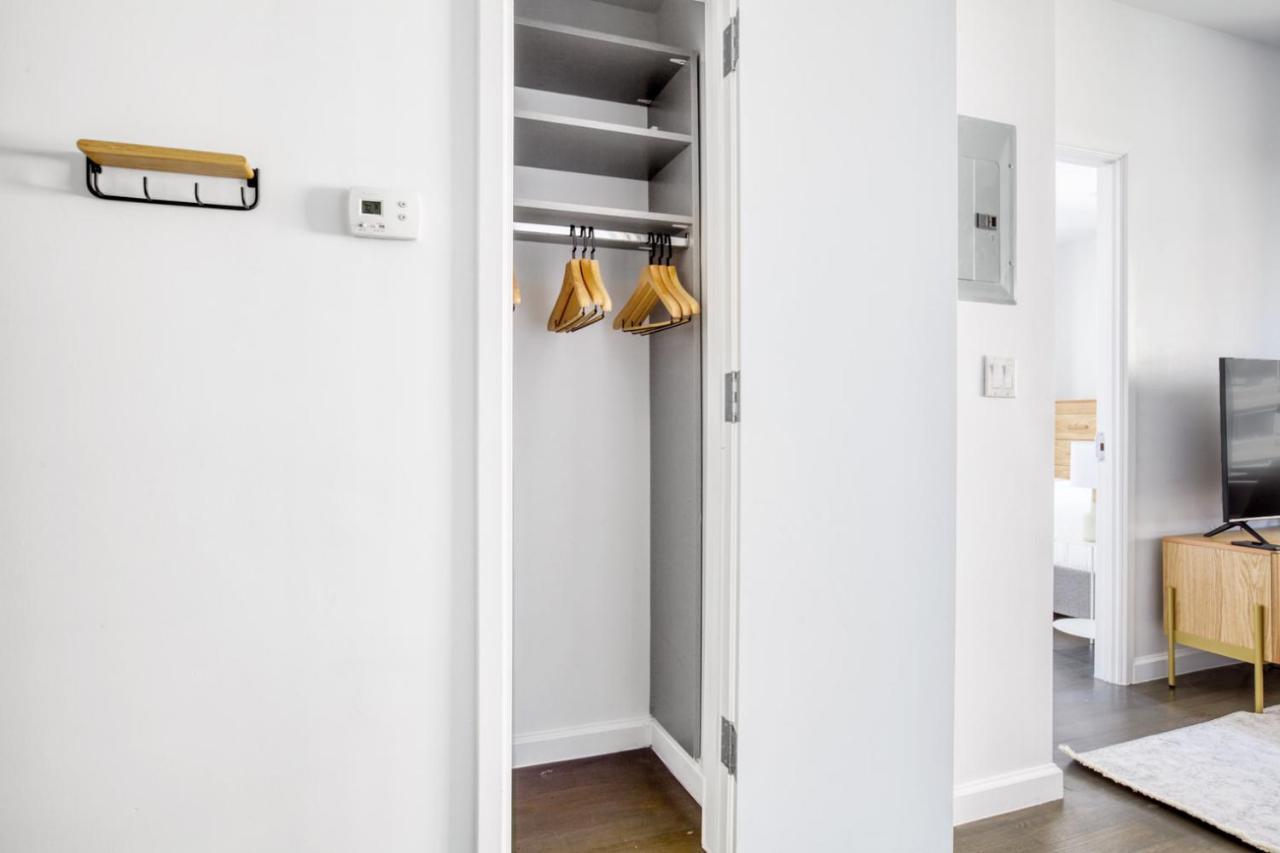Amazing Midtown W 1br W Gym Nr Times Sq Nyc-650 Apartamento