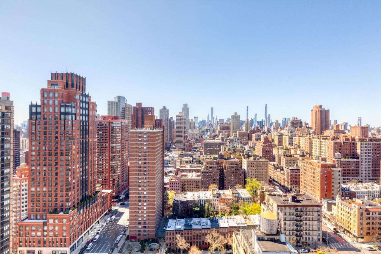 Ues 2br W Elevator Doorman Gym Nr Park Nyc-1071 Appartement New York