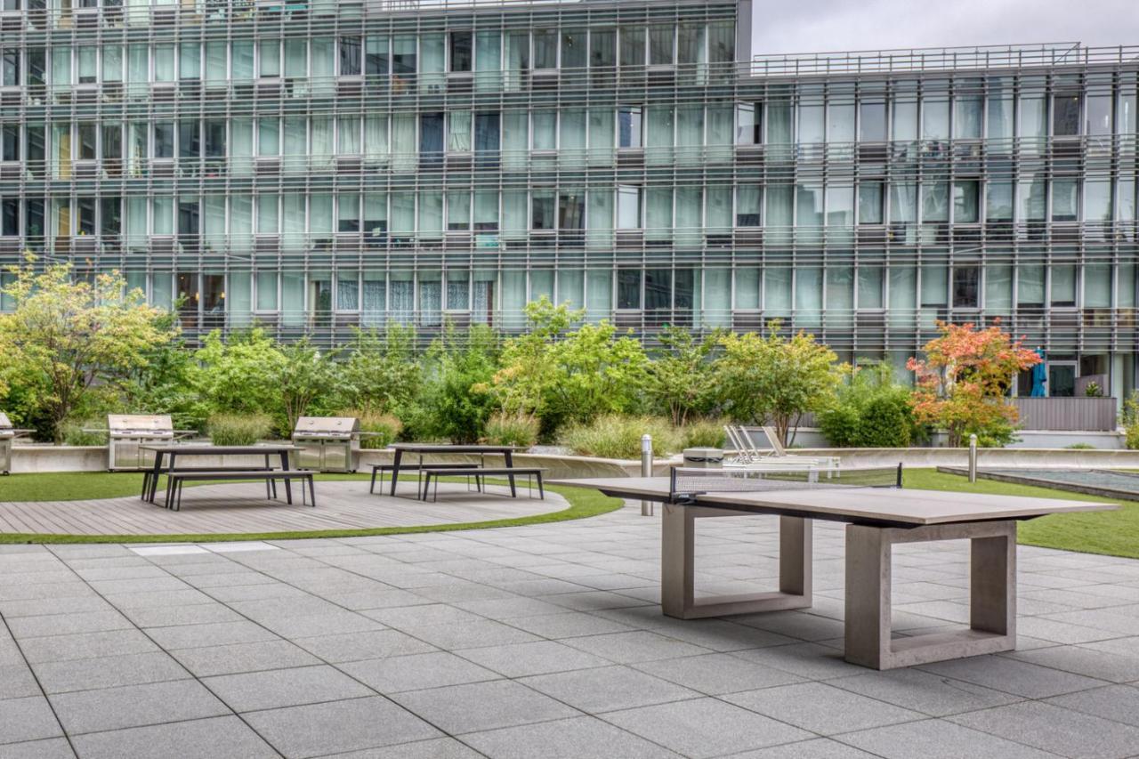Hells Kitchen 1br W Doorman Nr Park Nyc-525 Apartamento