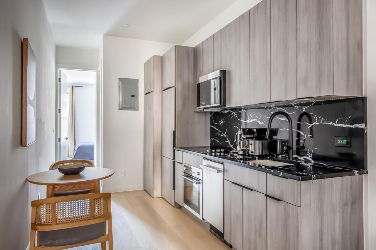 Williamsburg 2br W Wd In Nr Domino Park Nyc-1135 * New York City