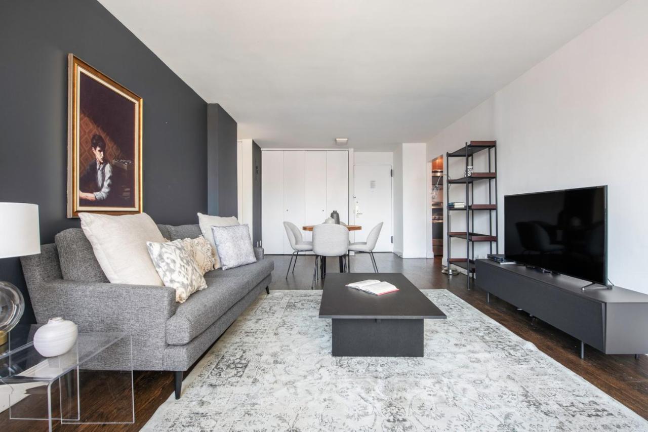 Ues 2br W Gym Doorman Balcony Stunning Roof Nyc-502