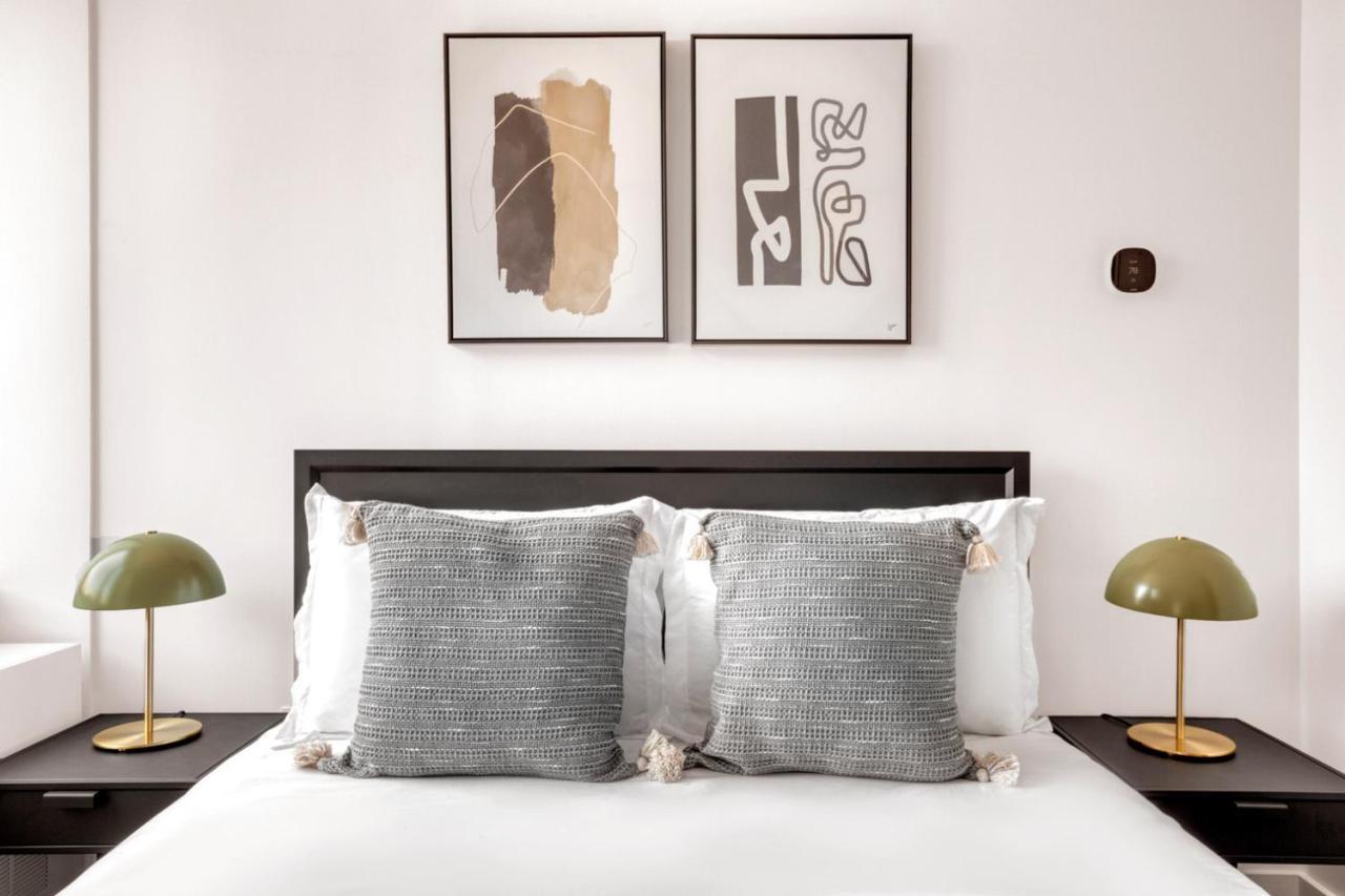 Uws 1br W Wd Nr Lincoln Center Nyc-880 New York